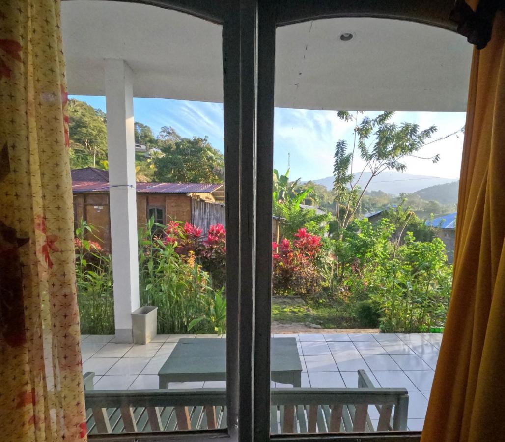 Hidayah homestay Kelimutu Bagian luar foto