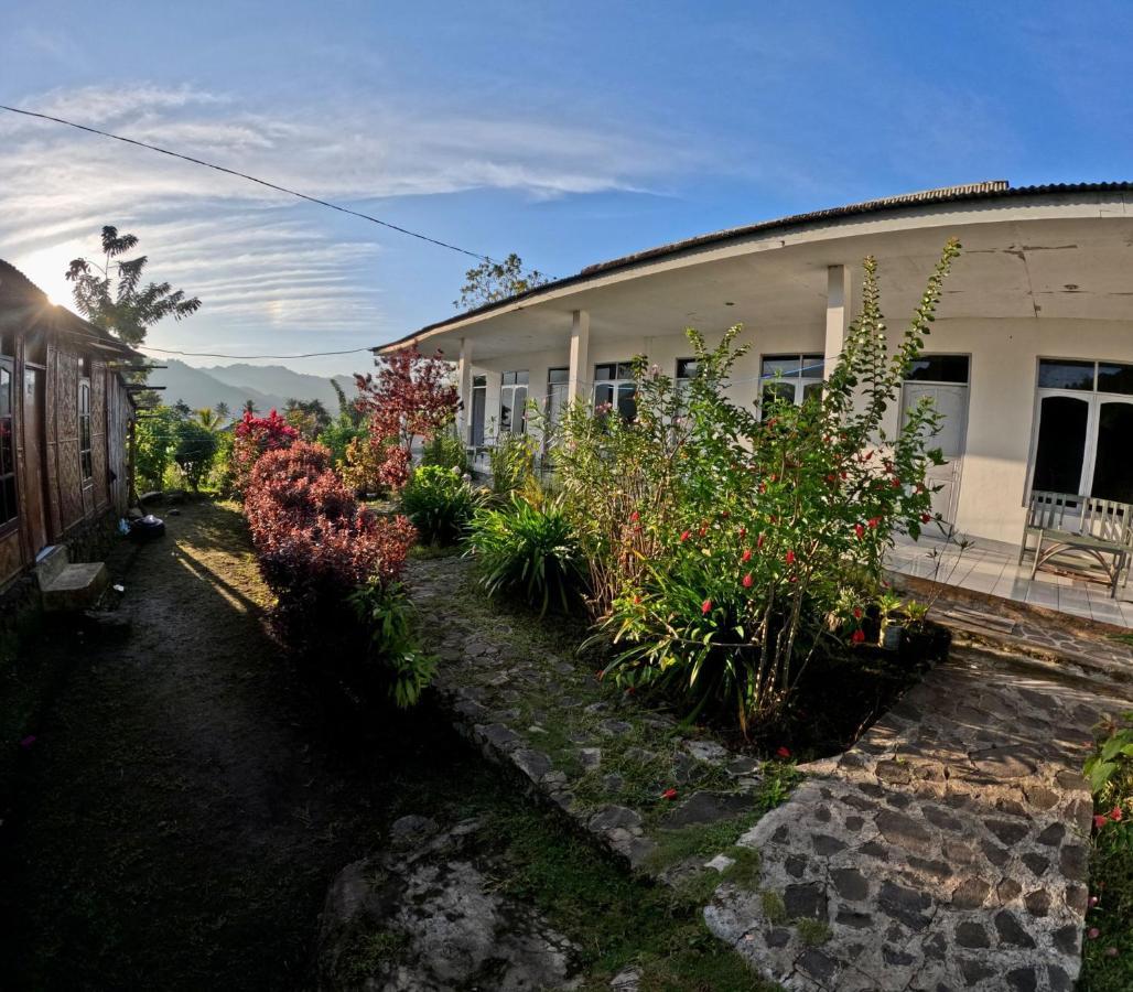 Hidayah homestay Kelimutu Bagian luar foto