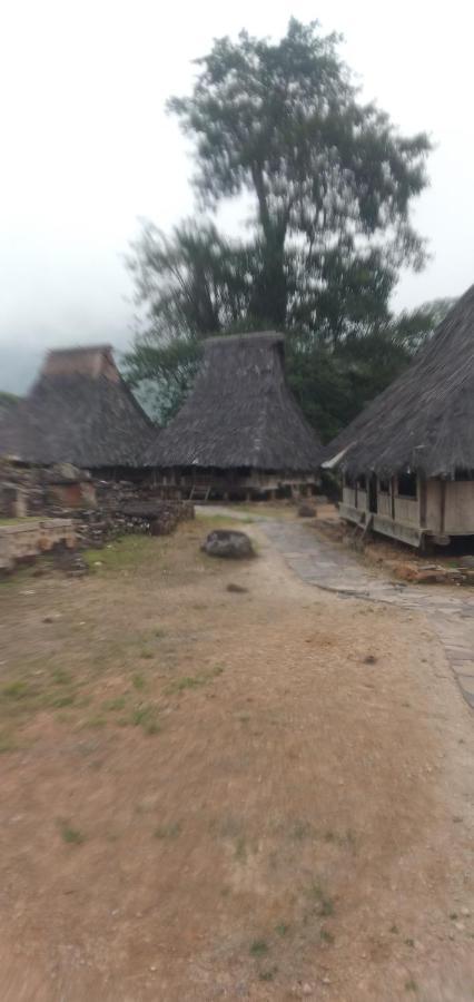 Hidayah homestay Kelimutu Bagian luar foto