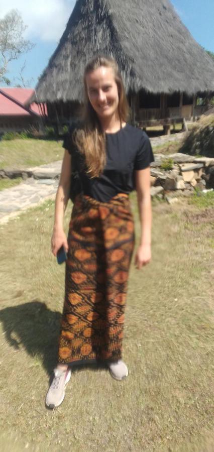 Hidayah homestay Kelimutu Bagian luar foto
