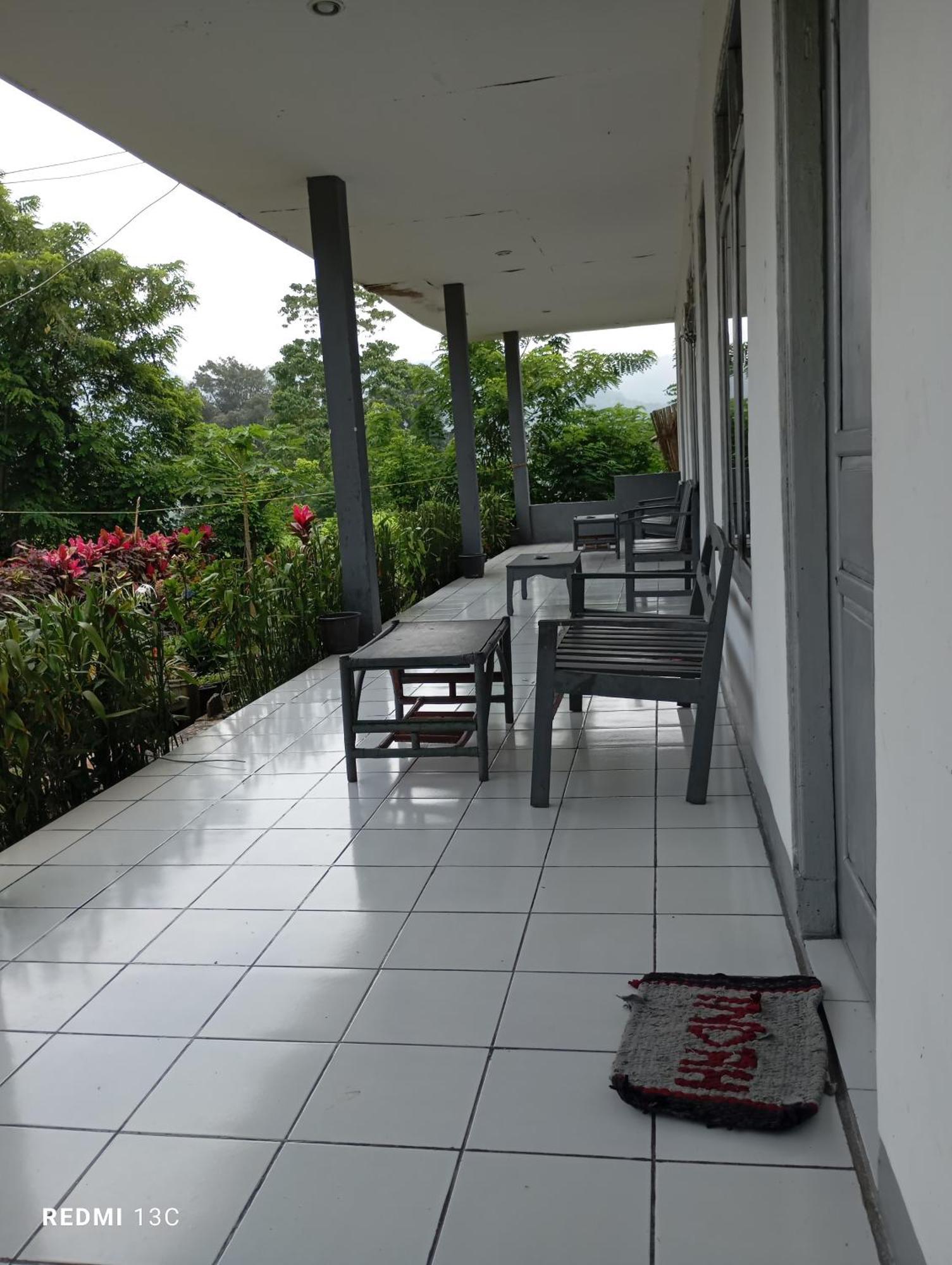 Hidayah homestay Kelimutu Bagian luar foto