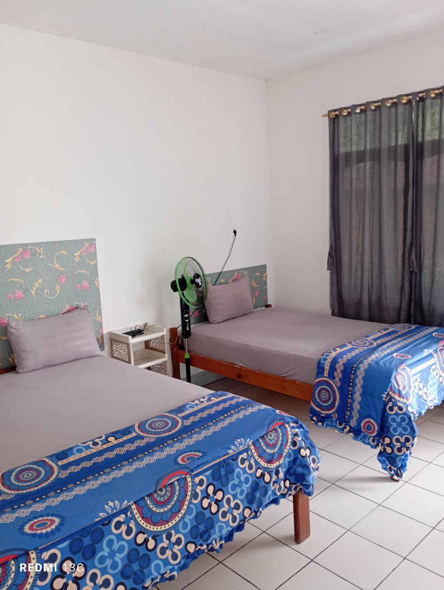 Hidayah homestay Kelimutu Bagian luar foto